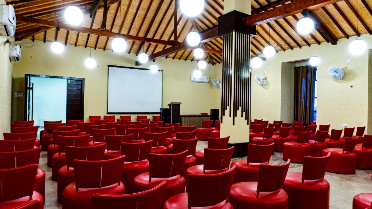 The Village Resort Mundra Bagian luar foto