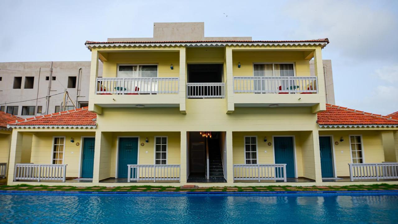 The Village Resort Mundra Bagian luar foto